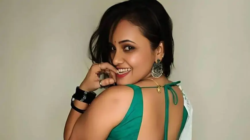 Priya Gamre Wiki, Biography