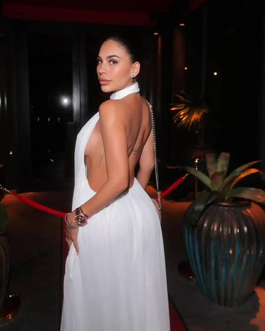 Tefi Valenzuela Biography, Salary, Net Worth & More