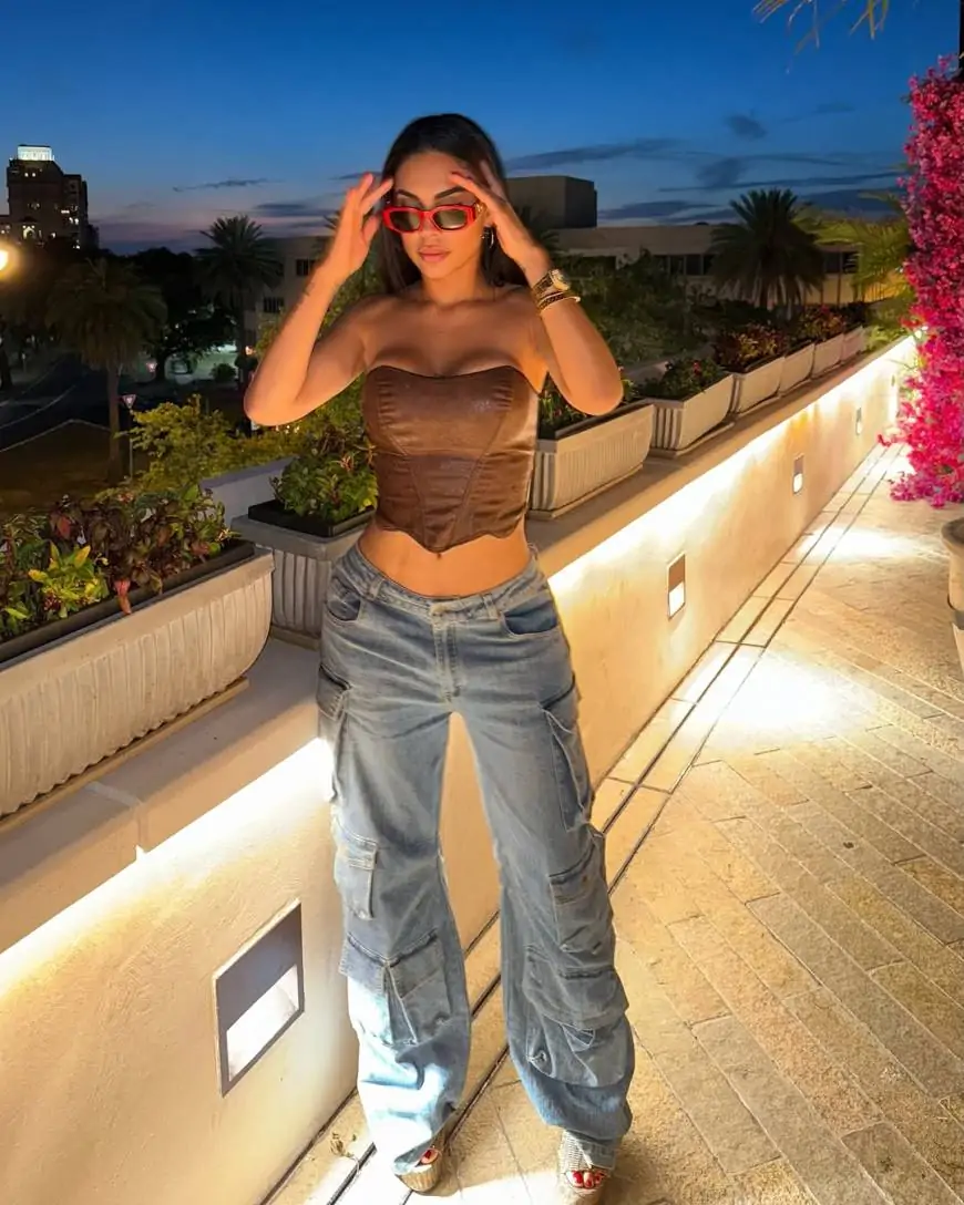 Tefi Valenzuela Biography, Salary, Net Worth & More