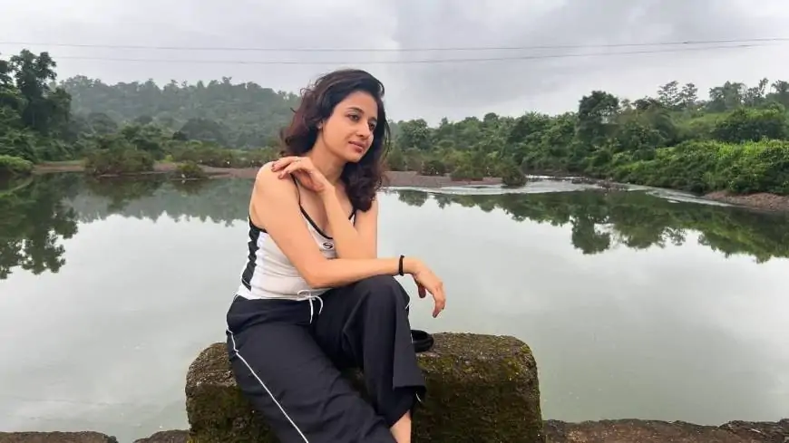 Paridhi Sharma Biography