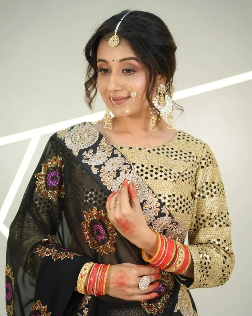 Paridhi Sharma Biography