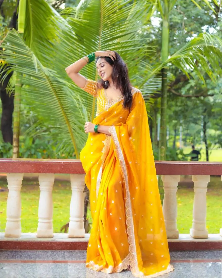 Riya Suman Biography, Wiki, Age, Family, Movies, Affairs, Images, Unknown Facts and More