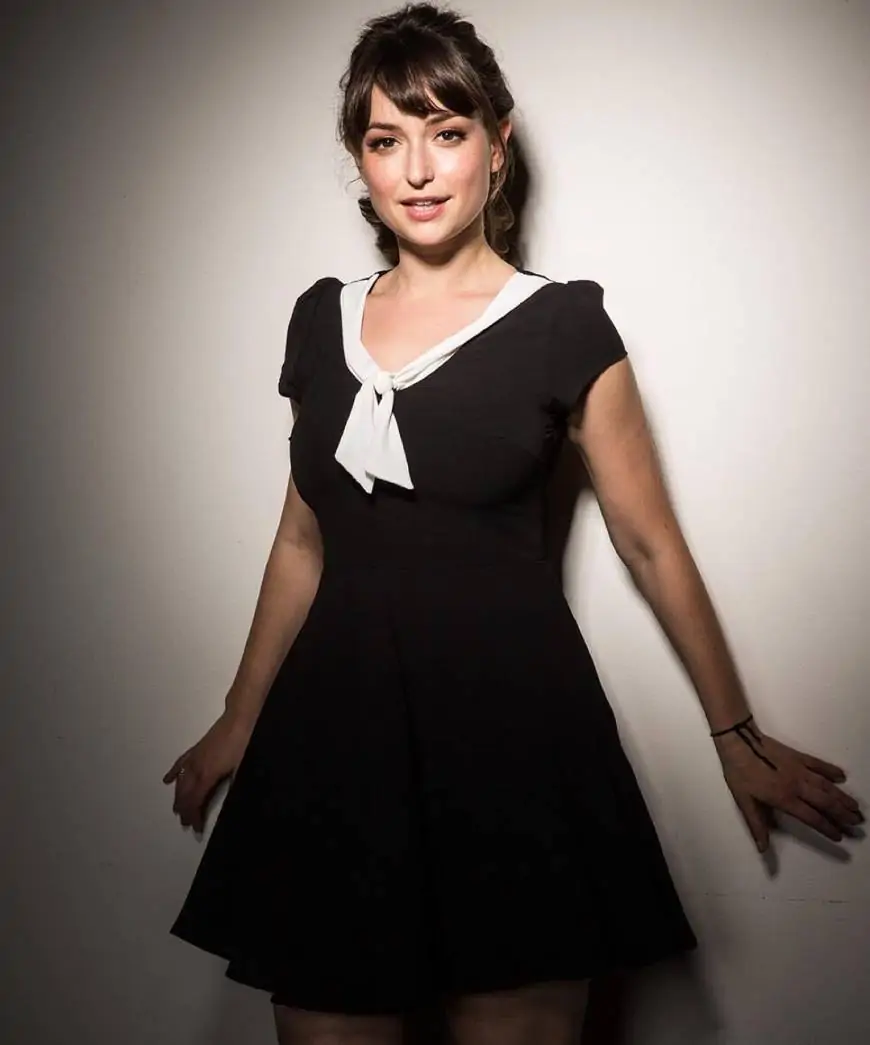 Milana Vayntrub Photos, Net Worth & More