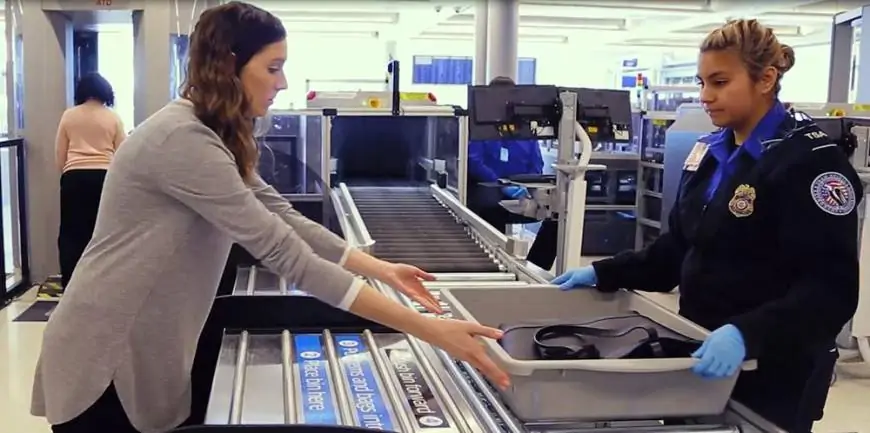 Travelling with Kids – Best Way to Get Through the Airport Security