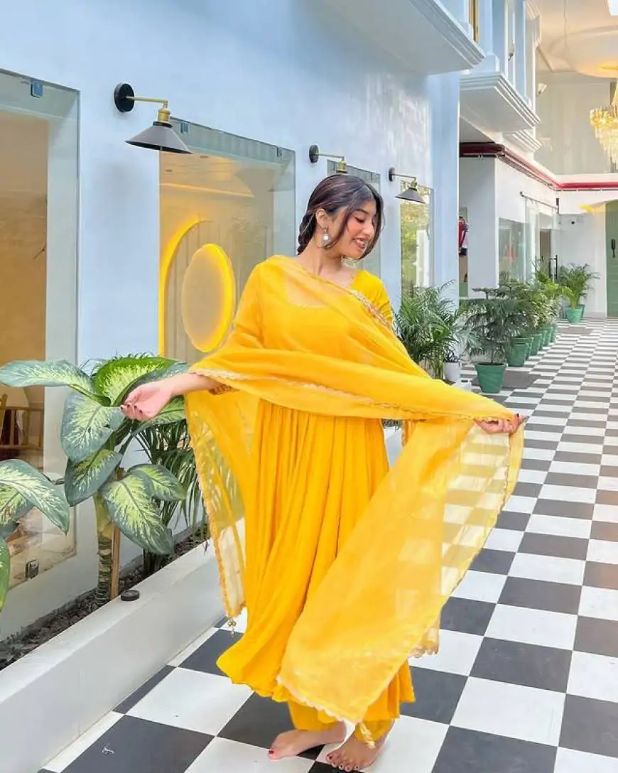 Somya Daundkar (Pikachu Girl) Biography, Wiki, Age, Height, Family, Photos, Net Worth & More
