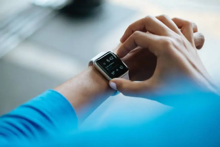 The Pulse of Play: How Wearable Tech Redefines Athlete Mental Resilience