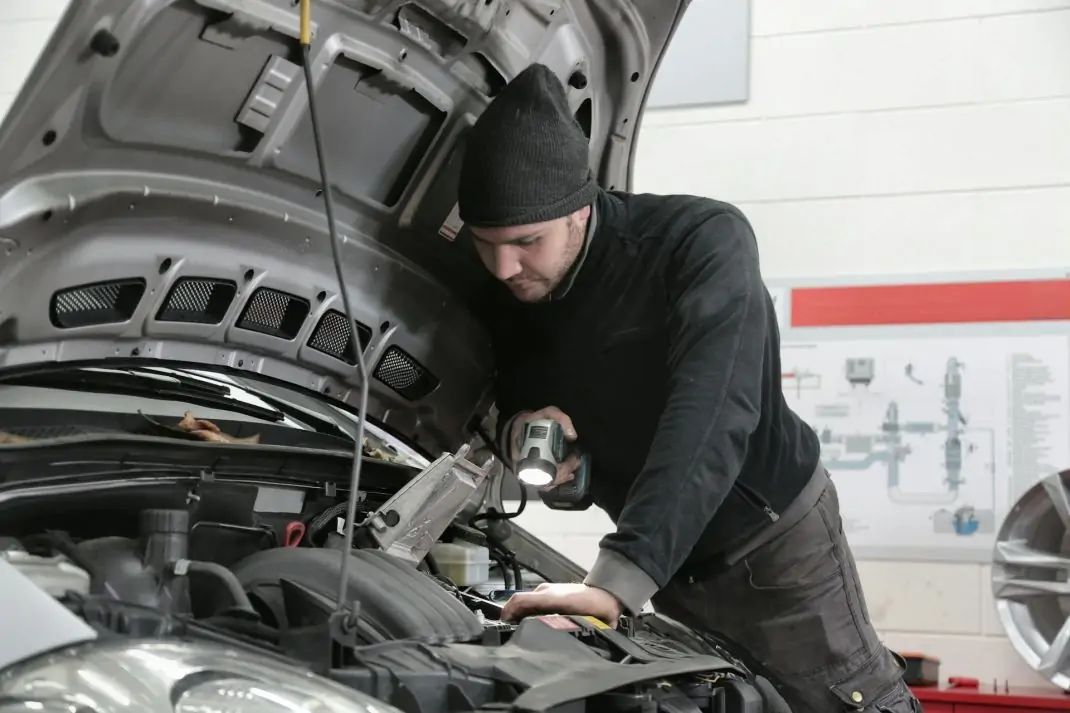 The Role of Helium Leak Detectors in Car Maintenance