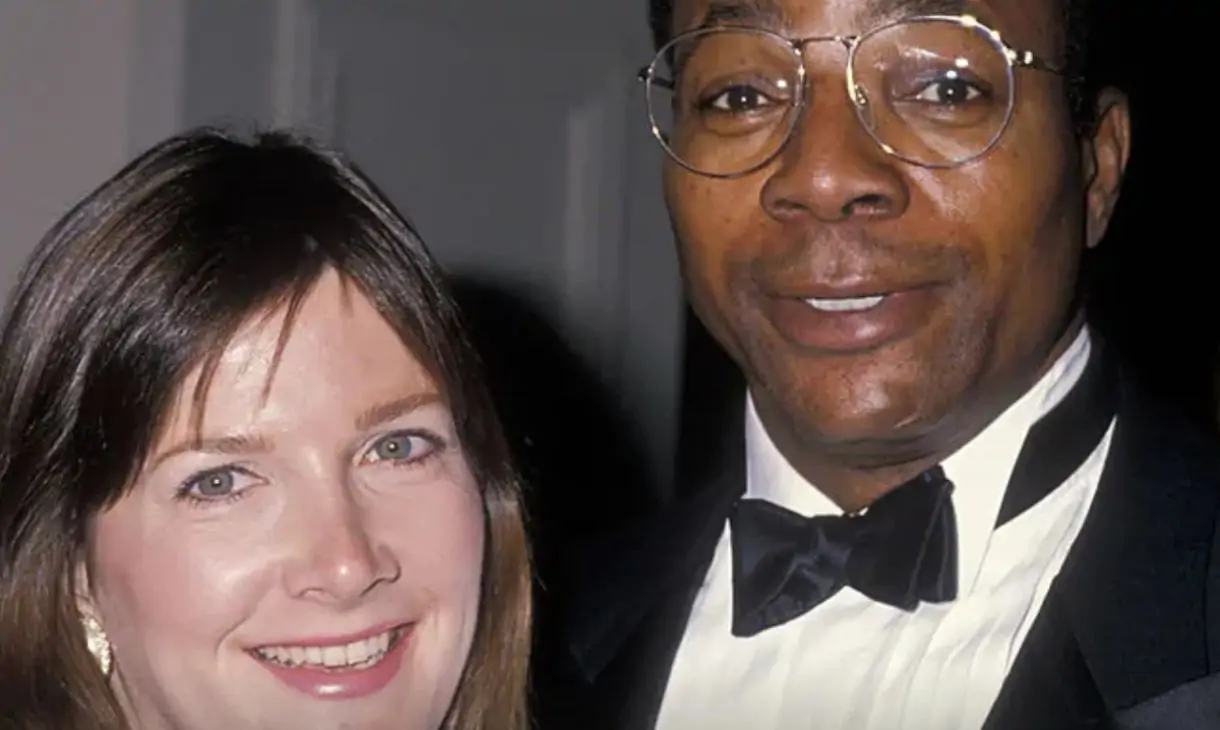 Who Is Carl Weathers Wife? Is he still married?