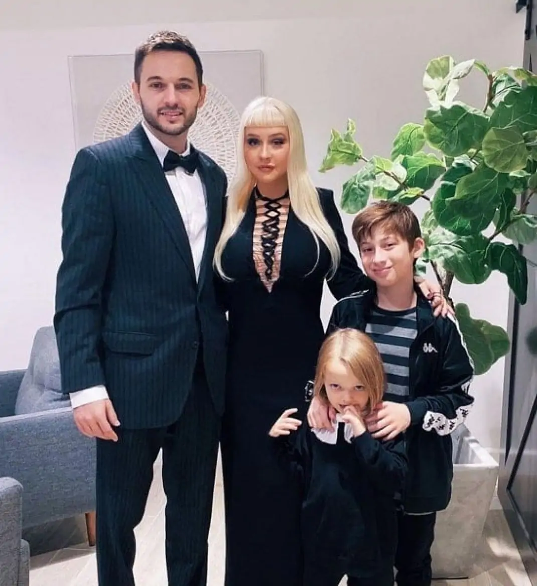 Christina Aguilera with her Family