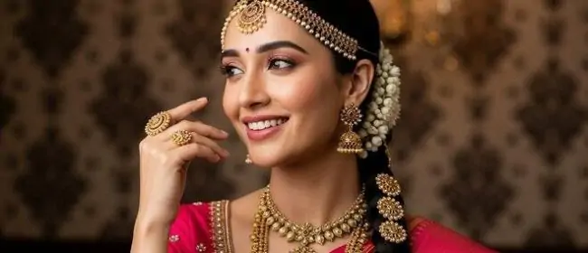 How To Accessorize For Festivals Without Overdoing It