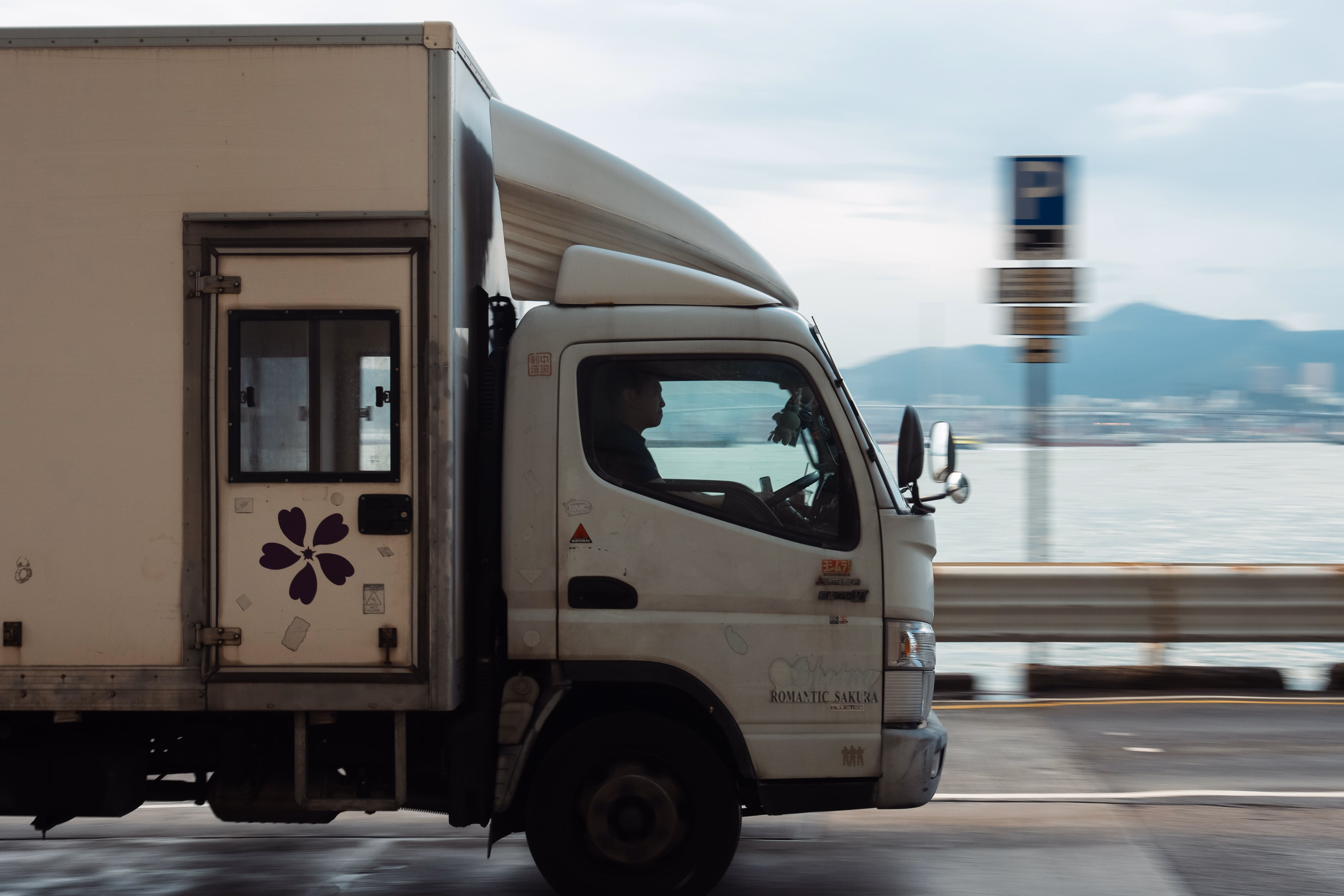 Managing a Cross-Country Move After Selling a Family Home