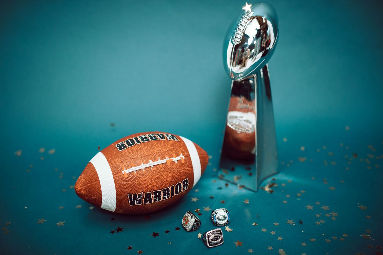 Super Bowl Odds Breakdown: Favorites, Contenders and Dark Horses