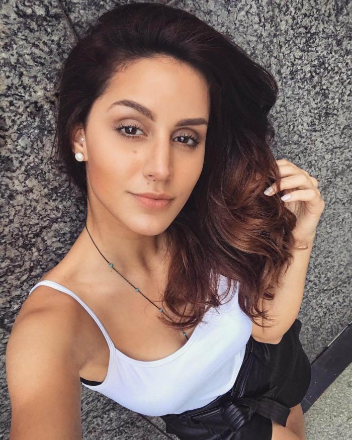 Larissa Bonesi Wiki Larissa Bonesi Wiki