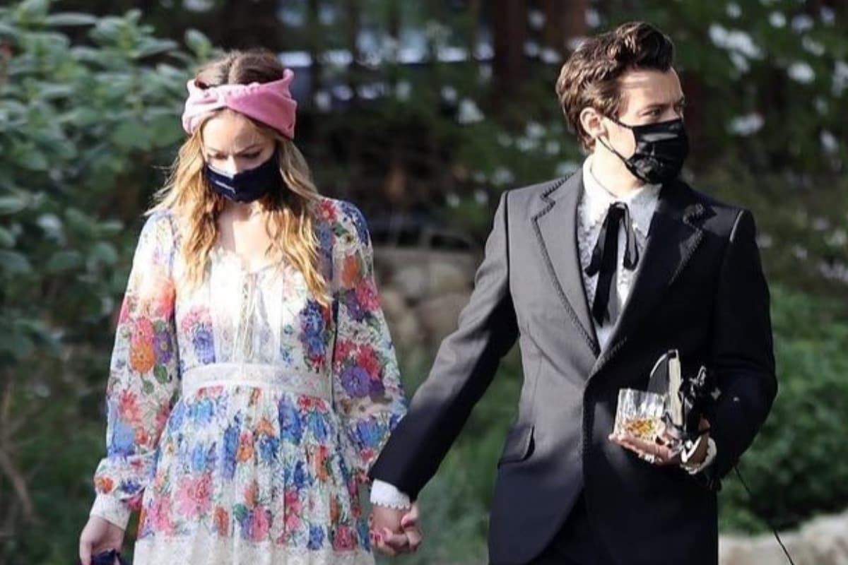 Are Harry Styles And Olivia Wilde Dating Duo Gets Clicked Holding Hands At A Wedding Socially Keeda