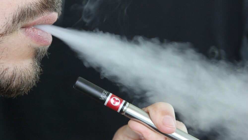 Vape, E-cigarettes, Flashlights Batteries Can Kill You, Warns US Safety Commission