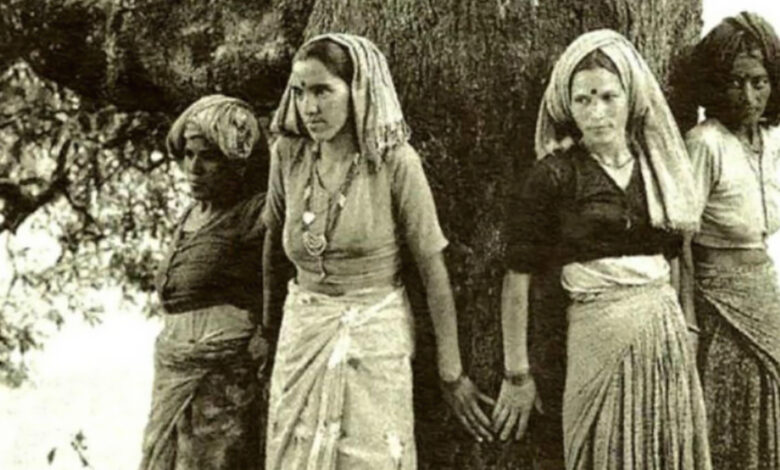27 Chipko Movemnet 27 Chipko Movemnet - scoailly keeda