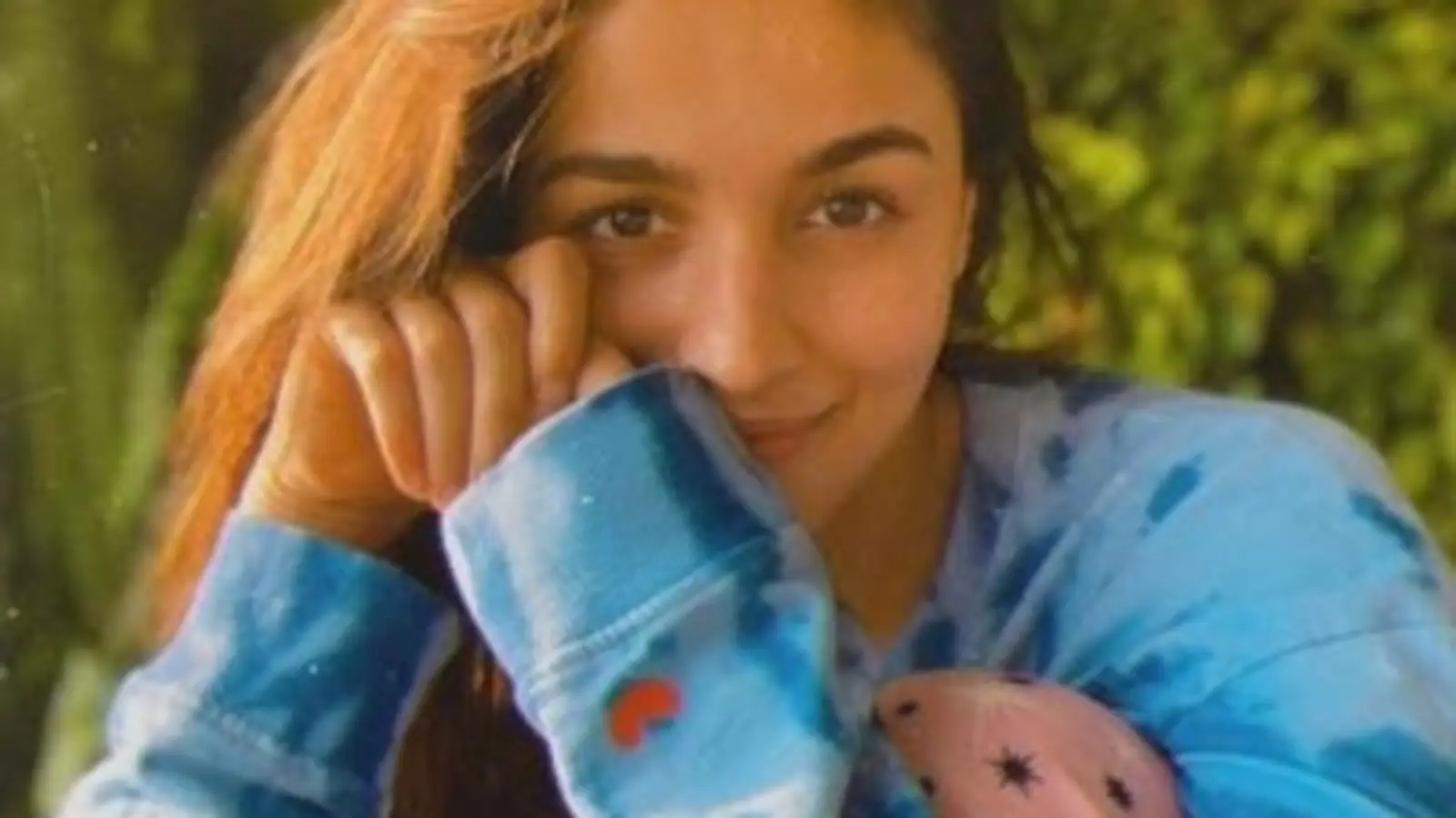 Alia Bhatt 1618839139341 1618839189803 - Scoaillykeeda.com