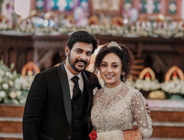 Pearle Maaney Srinish Aravind