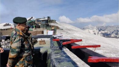Army Chief Reviews Security Along Loc In Kashmir 1000X600 1000X600 - Scoaillykeeda.com