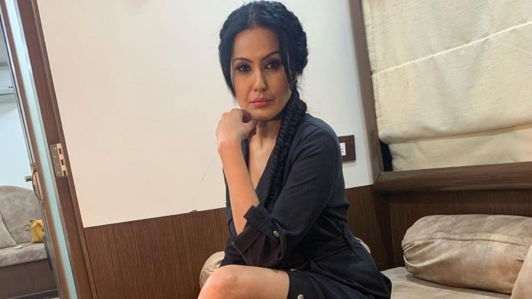 Kamya Punjabi (Actress) 