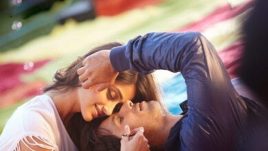 Loving Couple Socially Keedas Hd 1 650X366 - Scoaillykeeda.com