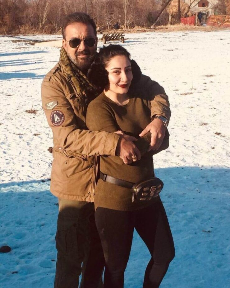 Sanjay Dutt with wife