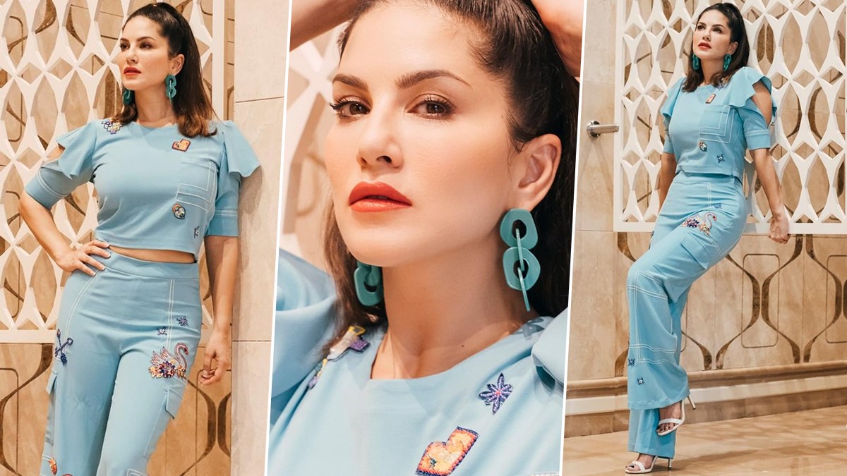 Sunny 2 - sociallykeeda Sunny Leone Is Sexy And Sassy In This Stunning New Blue Outfit (See Pics)