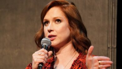 Ellie Kemper1 - Scoaillykeeda.com