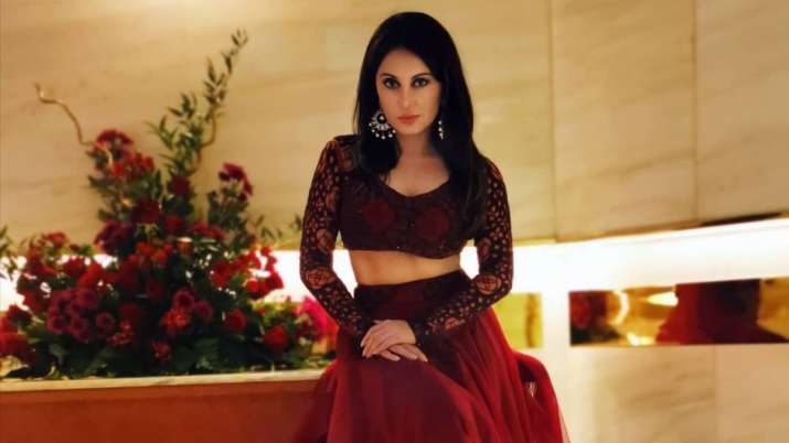 minissha lamba 1623375602 - sociallykeeda Minissha Lamba 1623375602 - Scoaillykeeda.com