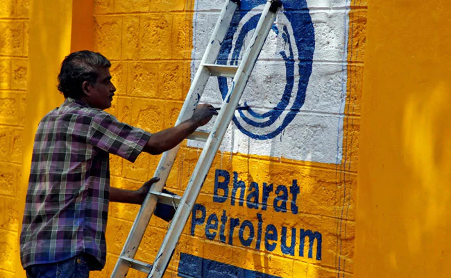 Centre Permits 100% FDI In Oil, Gas State-Run Firms Approved For Disinvestment