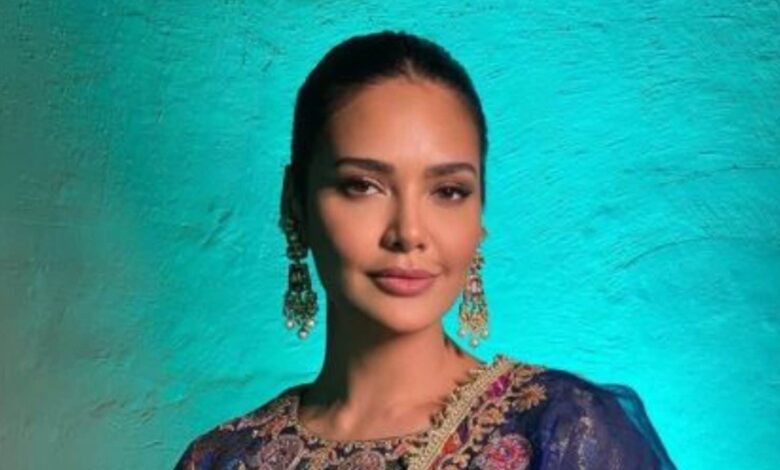 esha gupta 164172305216x9 esha gupta 164172305216x9 - scoailly keeda