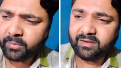 Samar Singh Express Sad Feeling And Started Crying Badly 2 - Scoaillykeeda.com