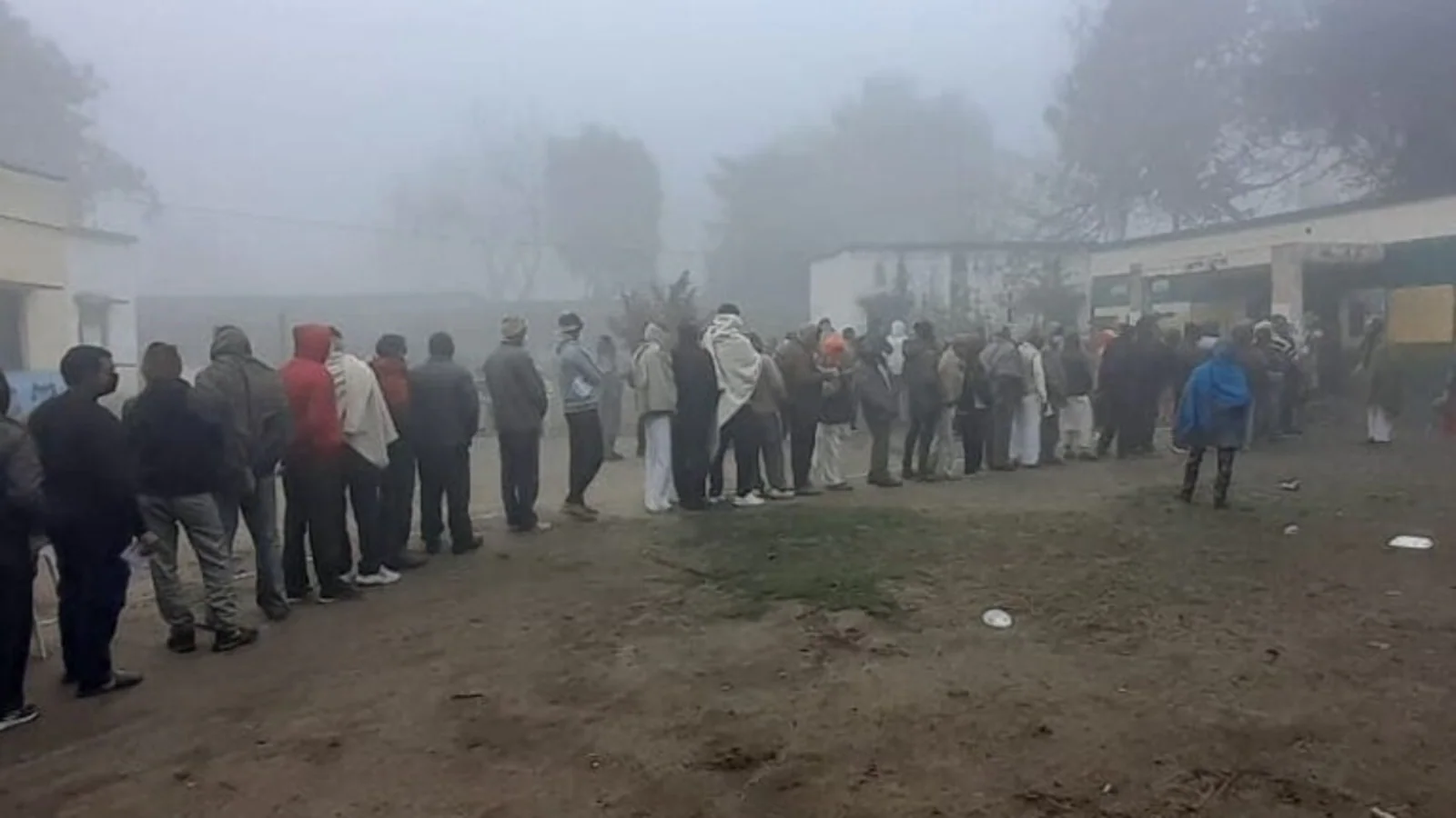 meerut cantt jitauli long queue 1644474210618 1644476104004 1644476653309 1644476688574 - sociallykeeda Meerut Cantt Jitauli Long Queue 1644474210618 1644476104004 1644476653309 1644476688574 - Scoaillykeeda.com